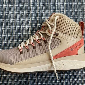 Columbia Women's Waterproof Trailstorm Radlock Hiking Boots- Mid High Size 6